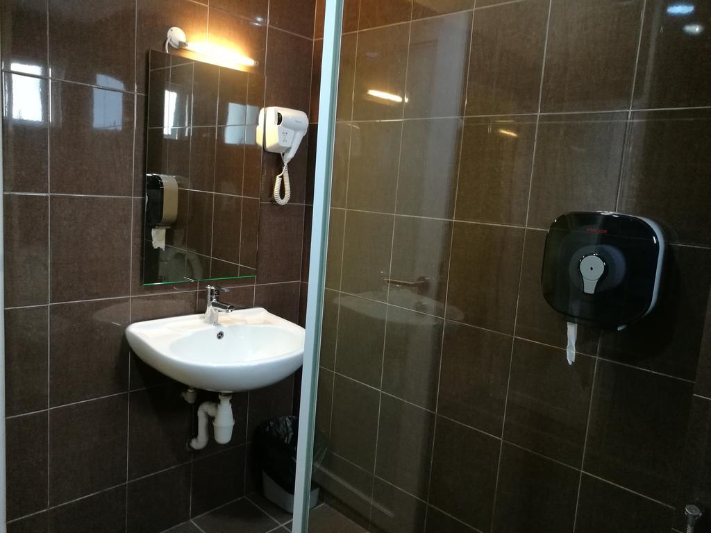 Walk Inn Miri Zewnętrze zdjęcie